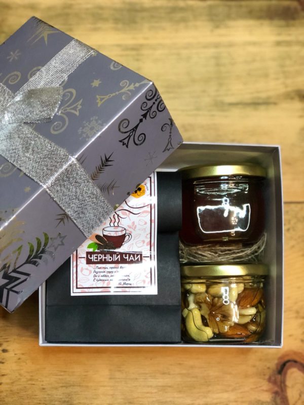 Подарочный набор "Уютный вечер" с алтайским медом и чаем